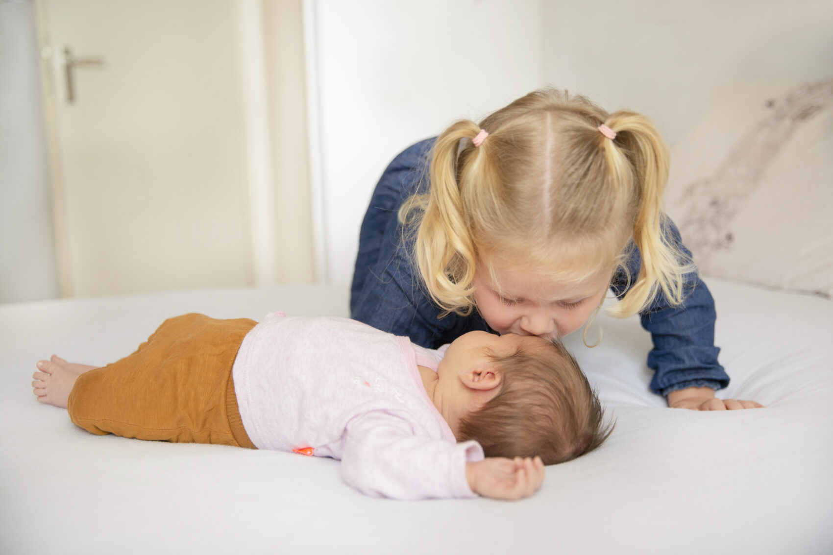 Newborn Lifestyle Fotoshoot | Danielle van den Tillaard Fotografie Tilburg